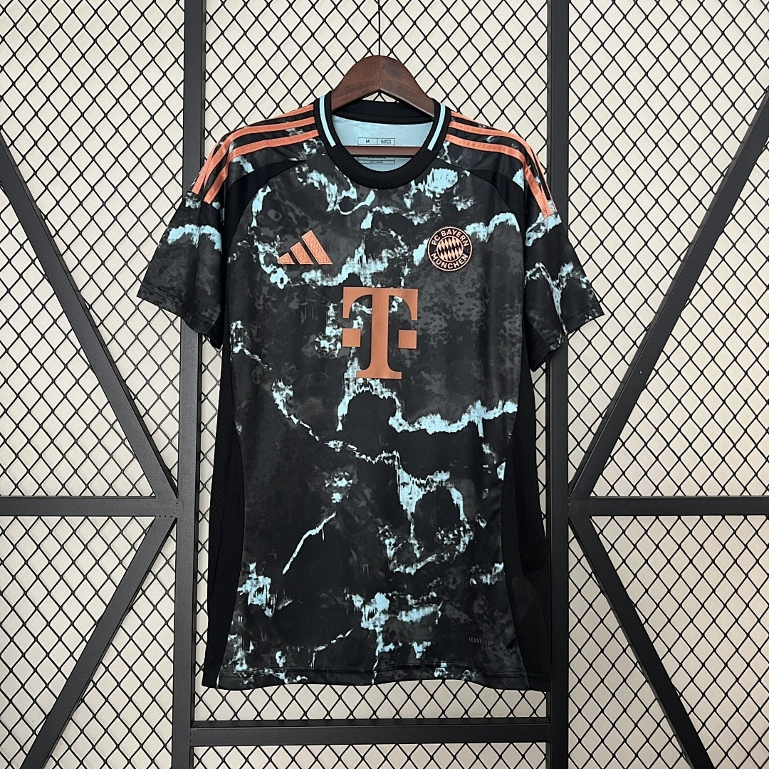 Camisola Alternativa do Bayern Munich 2024/2025