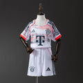 Kit Crianca Bayern Munich Alternativa 2025/2026