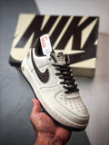 Air Force 1 '07 Low NYC Branco e Marrom
