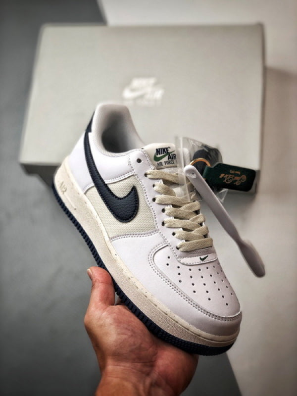 Air Force 1 '07 Low Branco e Azul Escuro