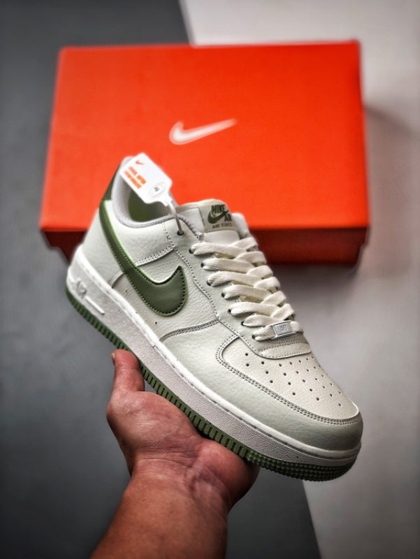 Air Force 1 '07 Low Creme e Verde