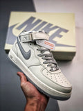 Air Force 1 07 Mid Branco e Cinzento