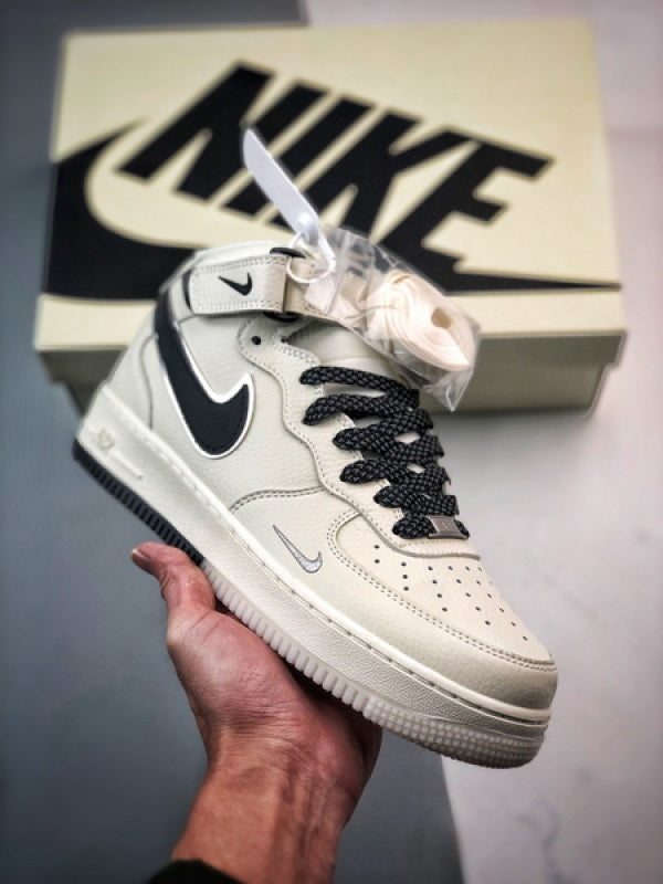 Air Force 1 07 Mid Branco e Preto3M