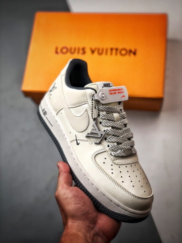 LV x Air Force 1 Low 3M Branco e Cinza