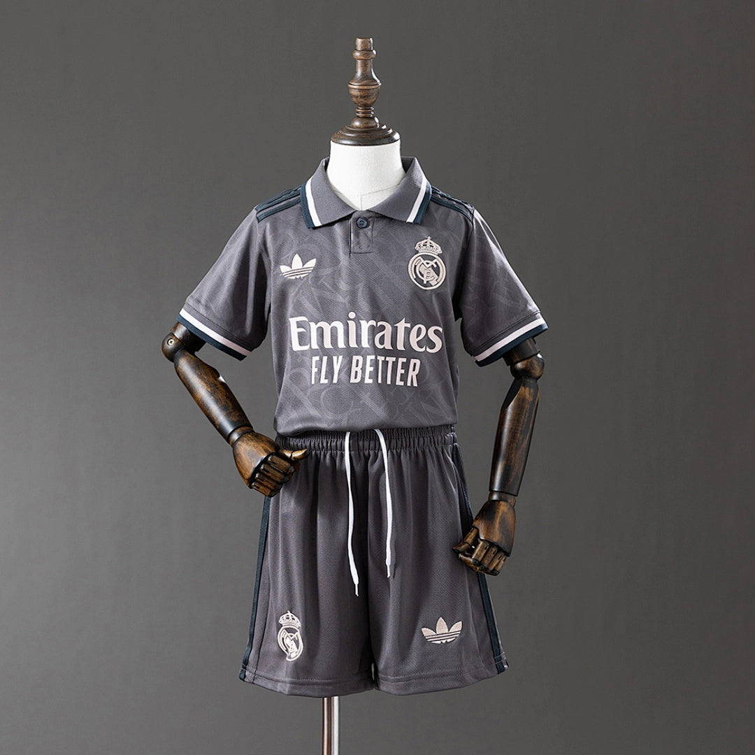 Kit Crianca Real Madrid Terceira 2024/2025