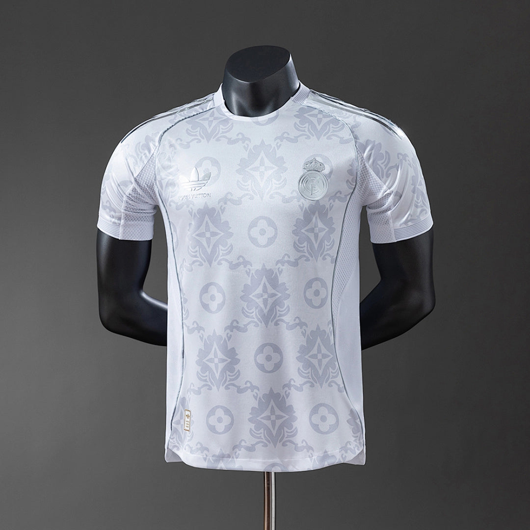Camisola Real Madrid 2025/2026 Edicao Especial (Versao Jogador)
