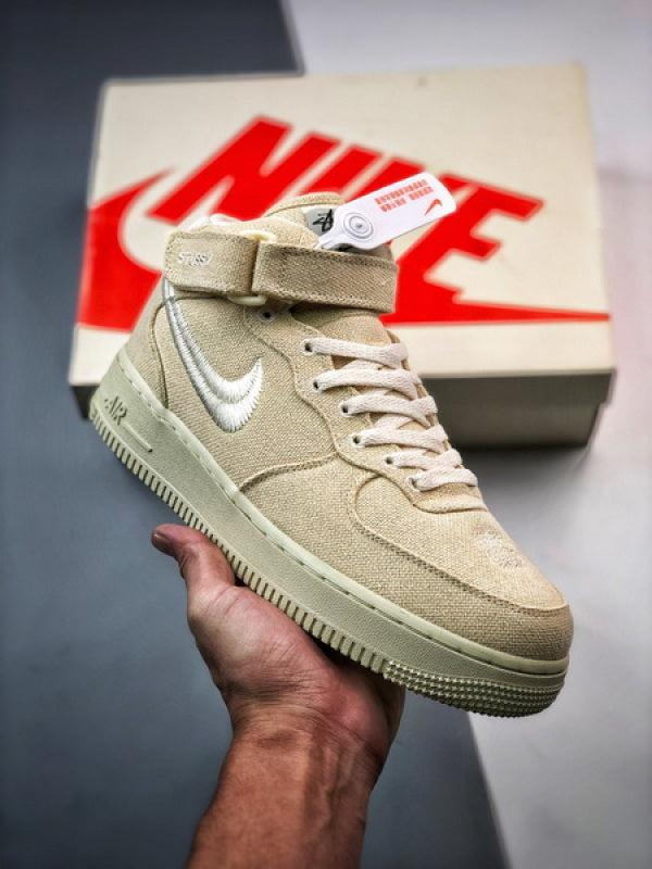 Stussy x Air Force 1 Mid Branco Fresco