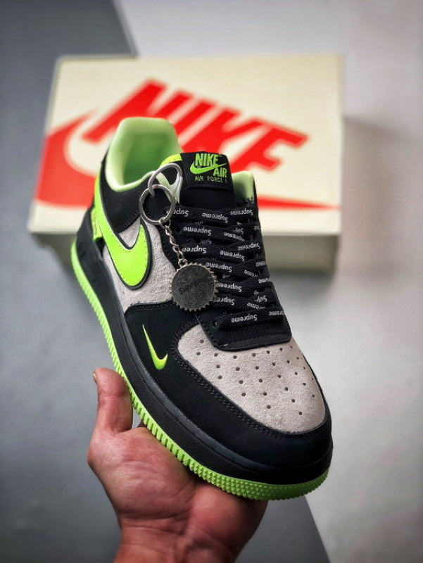 Supreme x Air Force 1 Low Cinzento Preto e Verde