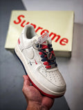 Sup x Air Force 1 Low Branco, Azul e Vermelho